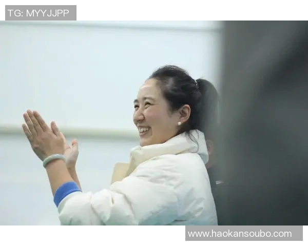 李秀英的排球人生:从赛场到心灵的对话与反思 李秀英的排球人生:从赛场到心灵的对话与反思