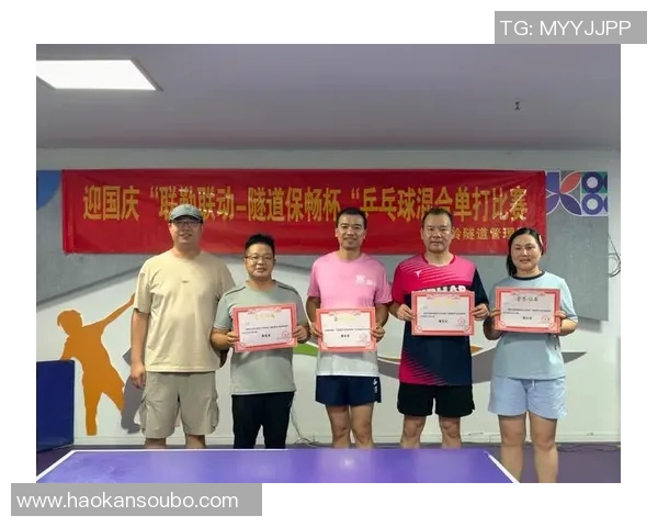 南京排球队在世锦赛中的团队协作展现出卓越的竞技精神与默契配合 南京排球队在世锦赛中的团队协作展现出卓越的竞技精神与默契配合