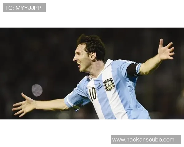 C罗海报展现足球明星魅力与激情引领全球球迷热潮